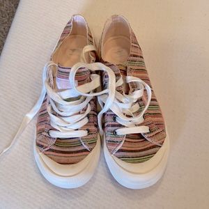 Rocket Dog pink stripe sneakers